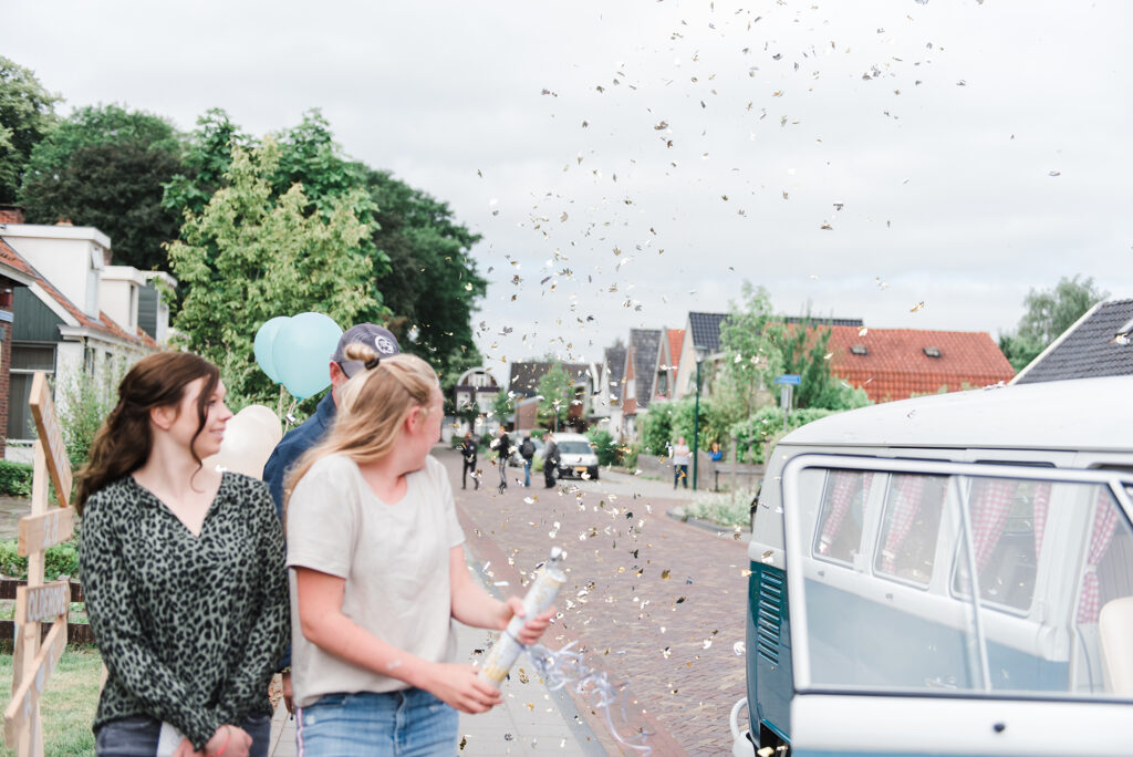 confetti trouwdag trouwfotograaf noord holland