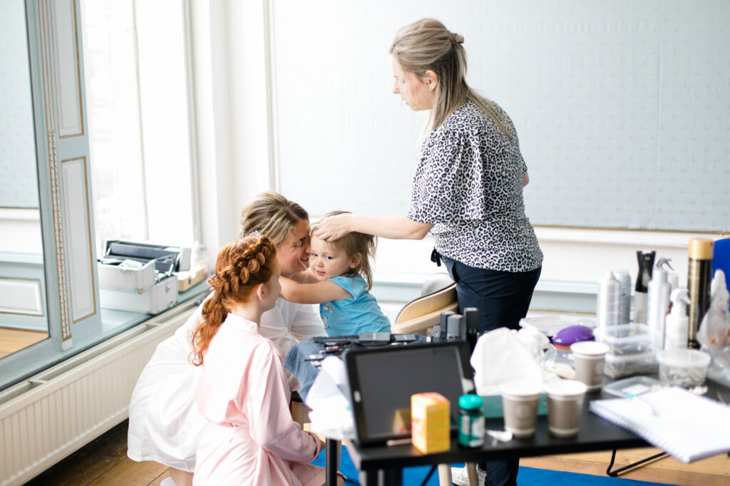 trouwfotograaf hoorn voorbereidingen kapper