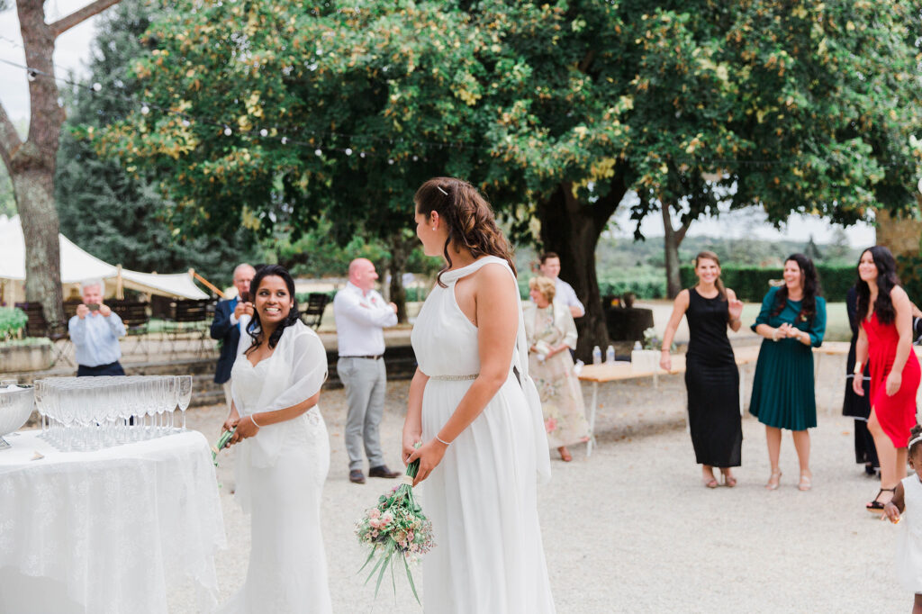 bloemen gooien ceremonie traditie